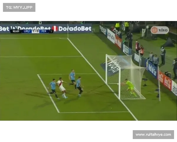 英超VAR争议不断 多次判罚引发球迷热议与反思 英超VAR争议不断 多次判罚引发球迷热议与反思